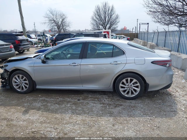 Продажа на аукционе авто 2023 Toyota Camry Le, vin: 4T1C11AK9PU178617, номер лота: 44690653