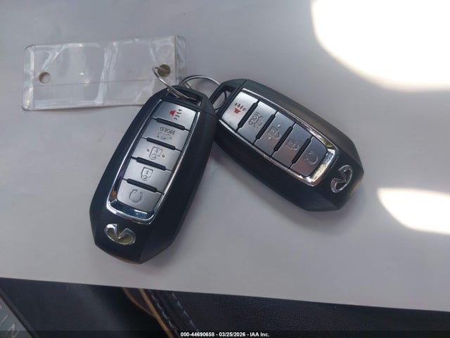 JN1EV7EK1LM340204 Infiniti Q60 Luxe