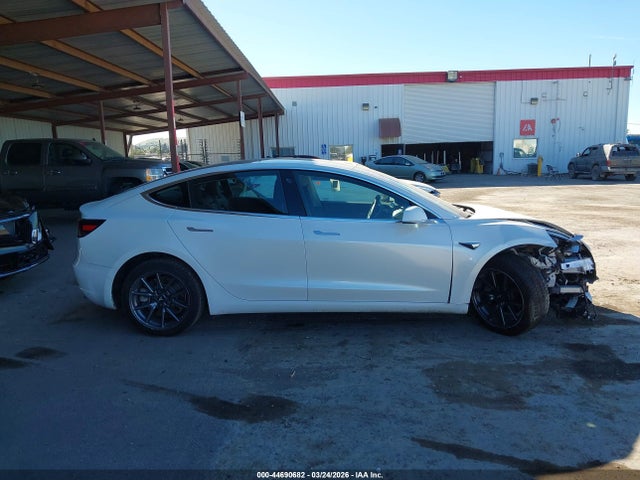 44690682 :رقم المزاد ، 5YJ3E1EAXKF483510 vin ، 2019 Tesla Model 3 Long Range/mid Range/standard Range/standard Range Plus مزاد بيع