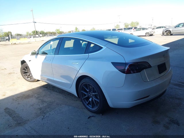 44690682 :رقم المزاد ، 5YJ3E1EAXKF483510 vin ، 2019 Tesla Model 3 Long Range/mid Range/standard Range/standard Range Plus مزاد بيع