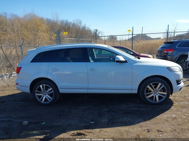 2015 Audi Q7 3.0t Premium მანქანა იყიდება აუქციონზე, vin: WA1LGAFE1FD016740, აუქციონის ნომერი: 44690684