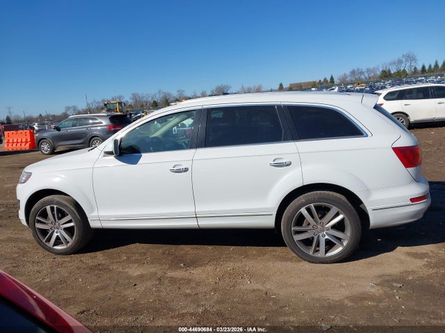 2015 Audi Q7 3.0t Premium მანქანა იყიდება აუქციონზე, vin: WA1LGAFE1FD016740, აუქციონის ნომერი: 44690684