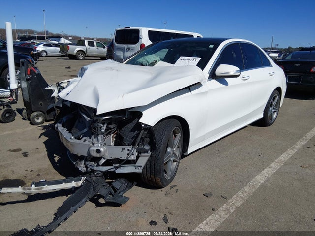 2015 Mercedes-benz C 300 Sport 4matic მანქანა იყიდება აუქციონზე, vin: 55SWF4KBXFU082696, აუქციონის ნომერი: 44690725