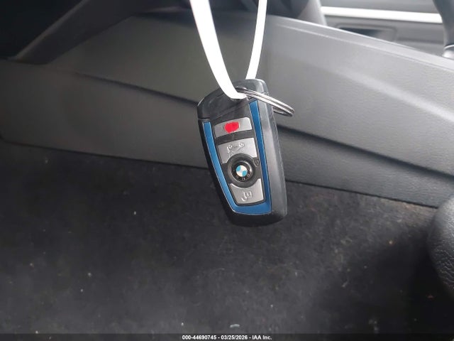 44690745 :رقم المزاد ، WBA3R1C55FK194972 vin ، 2015 Bmw 435i مزاد بيع