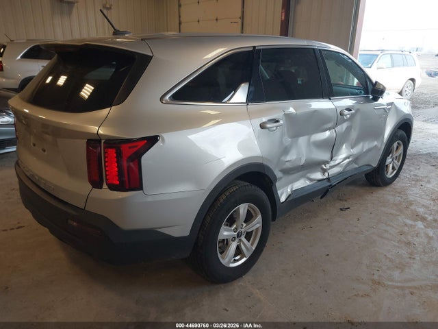 44690760 :رقم المزاد ، 5XYRGDLC8NG084098 vin ، 2022 Kia Sorento Lx مزاد بيع