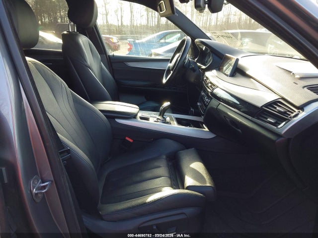 44690782 :رقم المزاد ، 5UXKR0C57G0P32639 vin ، 2016 Bmw X5 Xdrive35i مزاد بيع