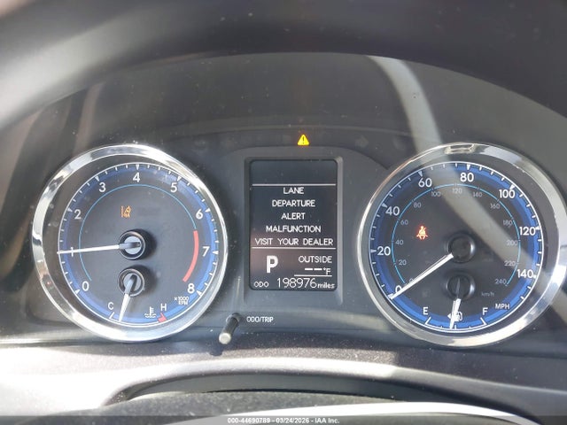 Продажа на аукционе авто 2017 Toyota Corolla Le, vin: 5YFBURHE3HP724736, номер лота: 44690789