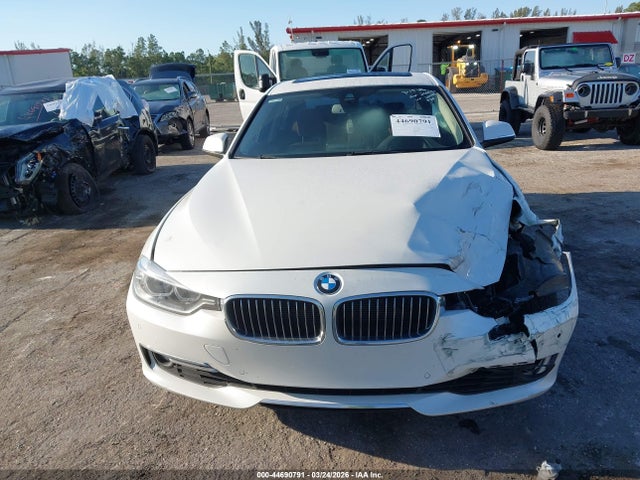 2014 Bmw 328i მანქანა იყიდება აუქციონზე, vin: WBA3A5C58EP600890, აუქციონის ნომერი: 44690791