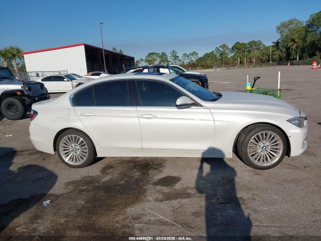 2014 Bmw 328i მანქანა იყიდება აუქციონზე, vin: WBA3A5C58EP600890, აუქციონის ნომერი: 44690791