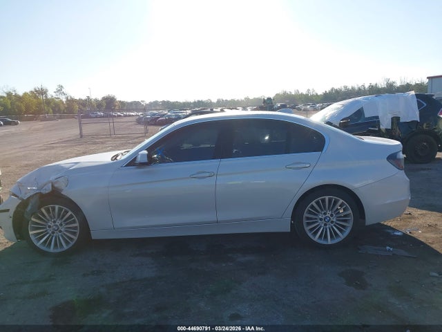 2014 Bmw 328i მანქანა იყიდება აუქციონზე, vin: WBA3A5C58EP600890, აუქციონის ნომერი: 44690791