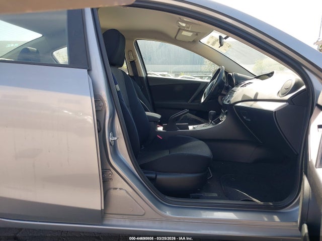 2013 Mazda Mazda3 I Sport მანქანა იყიდება აუქციონზე, vin: JM1BL1UP6D1799330, აუქციონის ნომერი: 44690808