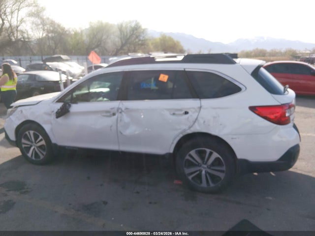 44690828 :رقم المزاد ، 4S4BSENC0J3342563 vin ، 2018 Subaru Outback 3.6r Limited مزاد بيع