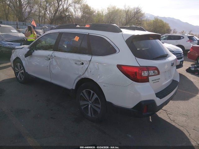 44690828 :رقم المزاد ، 4S4BSENC0J3342563 vin ، 2018 Subaru Outback 3.6r Limited مزاد بيع