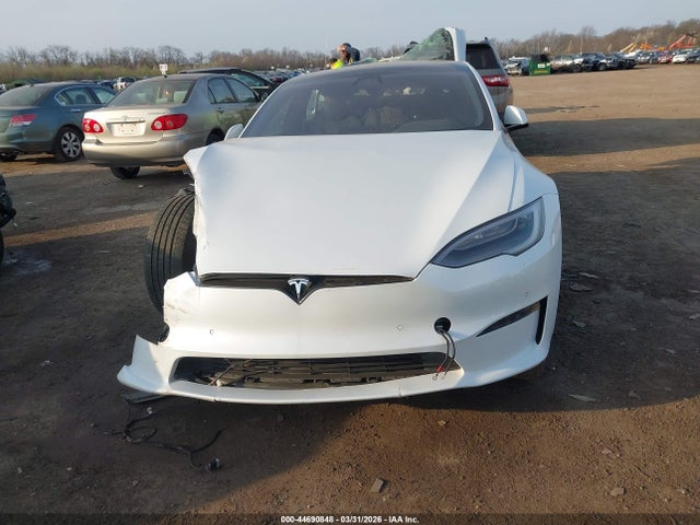 2021 Tesla Model S Long Range Dual Motor All-wheel Drive მანქანა იყიდება აუქციონზე, vin: 5YJSA1E59MF442069, აუქციონის ნომერი: 44690848