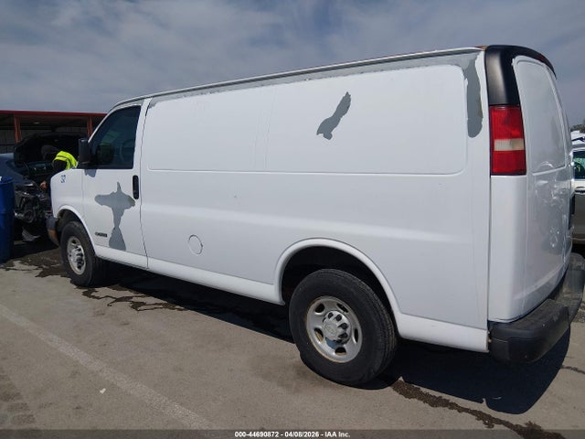 44690872 :رقم المزاد ، 1GCHG35U761157216 vin ، 2006 Chevrolet Express Work Van مزاد بيع