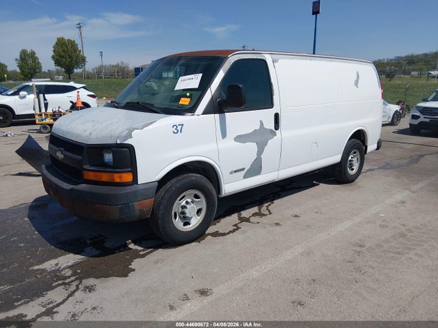 44690872 :رقم المزاد ، 1GCHG35U761157216 vin ، 2006 Chevrolet Express Work Van مزاد بيع