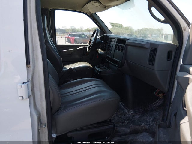 44690872 :رقم المزاد ، 1GCHG35U761157216 vin ، 2006 Chevrolet Express Work Van مزاد بيع