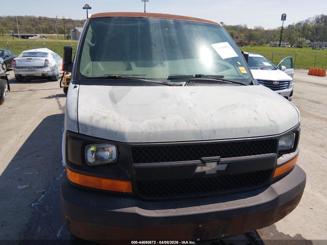 44690872 :رقم المزاد ، 1GCHG35U761157216 vin ، 2006 Chevrolet Express Work Van مزاد بيع