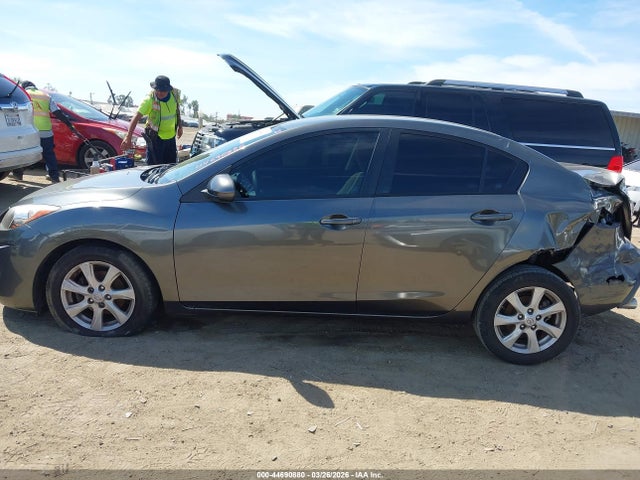 44690880 :رقم المزاد ، JM1BL1VG1B1485399 vin ، 2011 Mazda Mazda3 I Touring مزاد بيع