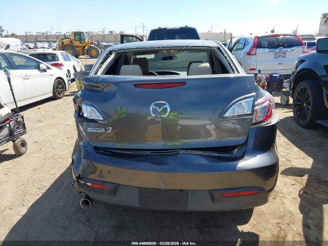 44690880 :رقم المزاد ، JM1BL1VG1B1485399 vin ، 2011 Mazda Mazda3 I Touring مزاد بيع
