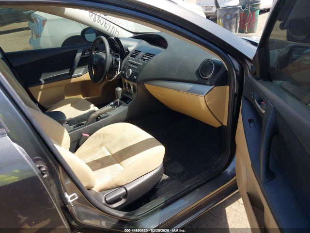 2011 MAZDA MAZDA3 JM1BL1VG1B1485399 Photo 4