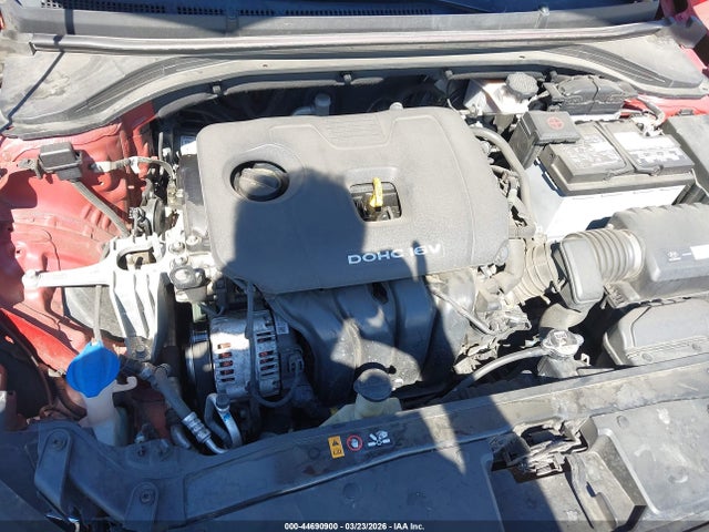 5NPD84LF9HH184807 Hyundai ELANTRA SE