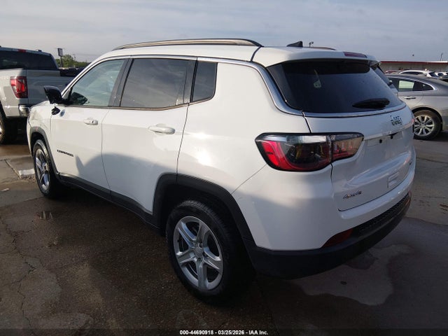 Jeep Compass Latitude 4x4 2024 3C4NJDBN1RT596173 Image 3