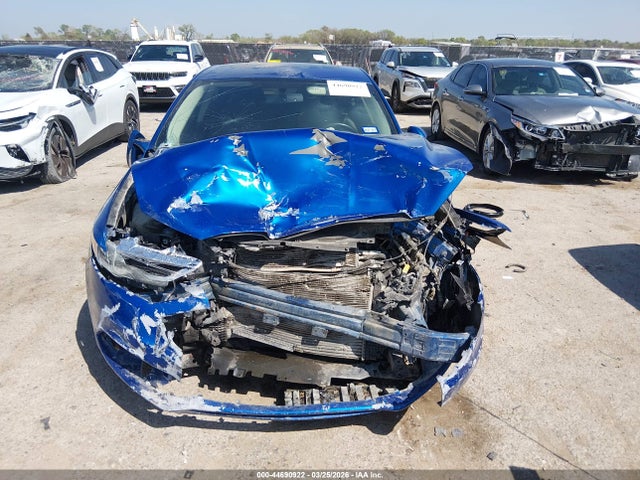 44690922 :رقم المزاد ، 3FA6P0D99JR128243 vin ، 2018 Ford Fusion Titanium مزاد بيع