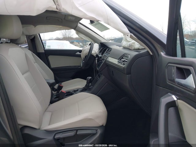 2020 Volkswagen Tiguan 2.0t Se/2.0t Se R-line Black/2.0t Sel მანქანა იყიდება აუქციონზე, vin: 3VV2B7AXXLM014840, აუქციონის ნომერი: 44690947