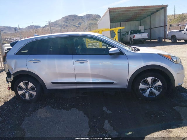 44690962 :رقم المزاد ، KNDCB3LC6J5126916 vin ، 2018 Kia Niro Fe مزاد بيع