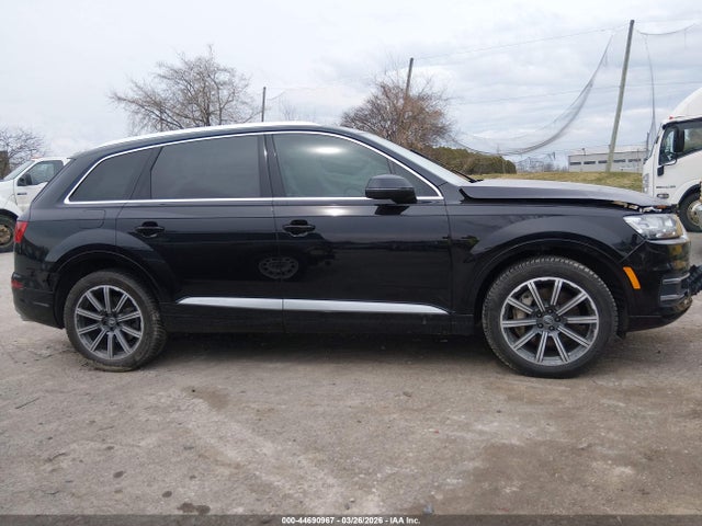 Продажа на аукционе авто 2017 Audi Q7 3.0t Premium, vin: WA1LAAF75HD000420, номер лота: 44690967
