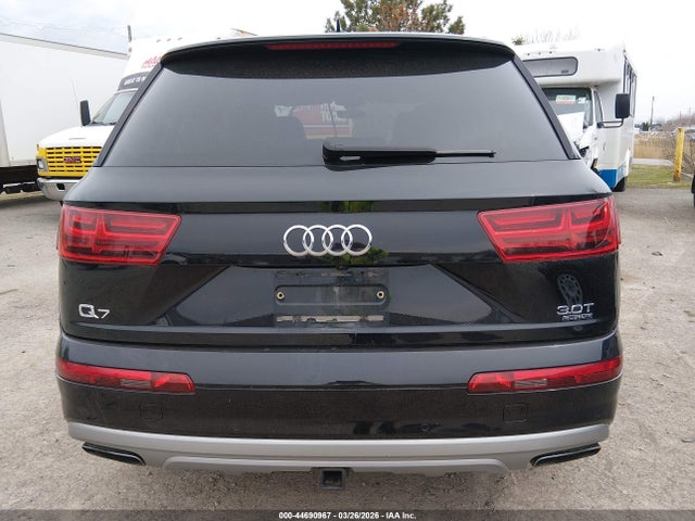Продажа на аукционе авто 2017 Audi Q7 3.0t Premium, vin: WA1LAAF75HD000420, номер лота: 44690967