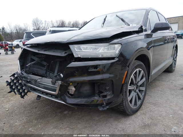 Продажа на аукционе авто 2017 Audi Q7 3.0t Premium, vin: WA1LAAF75HD000420, номер лота: 44690967