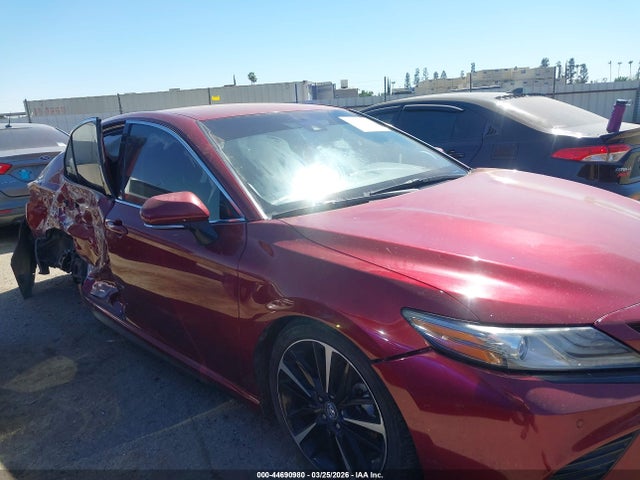 4T1B61HK8JU546389 Toyota CAMRY XSE