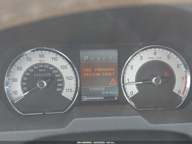 2010 JAGUAR XF SAJWA0GB5ALR65016 Photo 6