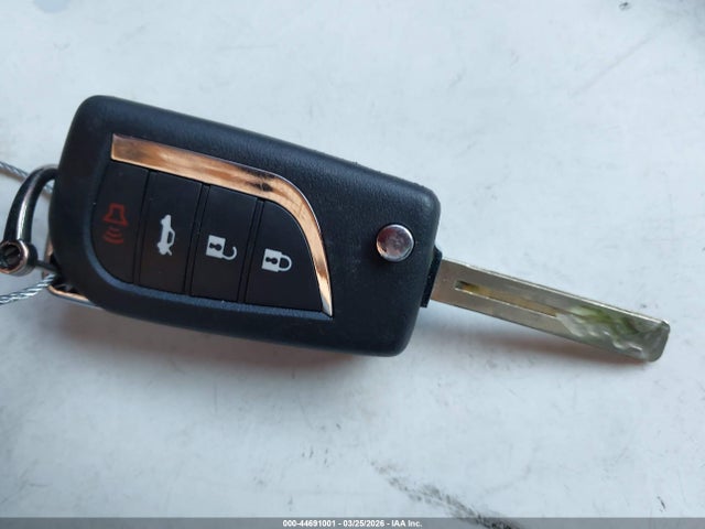 2018 Toyota Camry Le მანქანა იყიდება აუქციონზე, vin: JTNB11HK9J3026237, აუქციონის ნომერი: 44691001