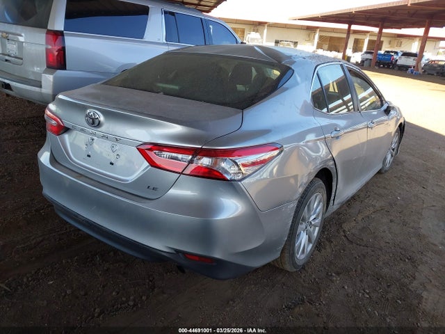2018 Toyota Camry Le მანქანა იყიდება აუქციონზე, vin: JTNB11HK9J3026237, აუქციონის ნომერი: 44691001