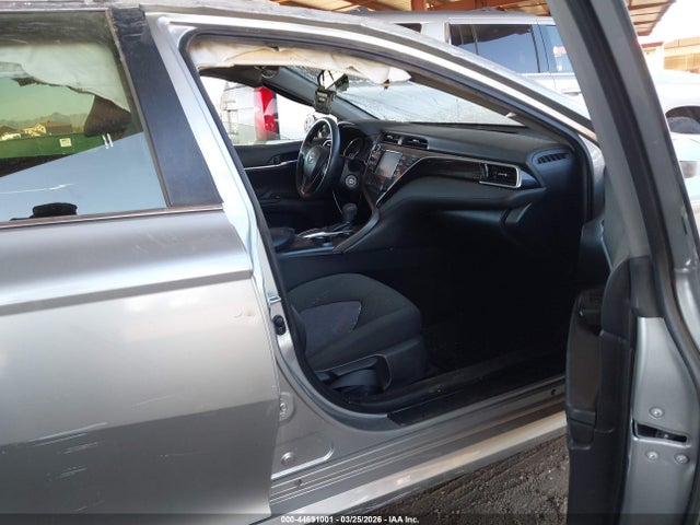 2018 Toyota Camry Le მანქანა იყიდება აუქციონზე, vin: JTNB11HK9J3026237, აუქციონის ნომერი: 44691001