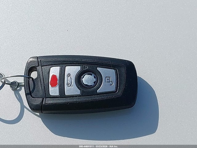 WBA5A5C58FD522235 BMW 528I