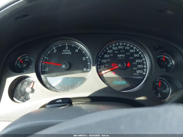 2011 CHEVROLET TAHOE 1GNSKBE05BR378716 Photo 6