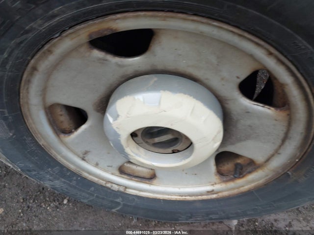 2006 Ford F250 Super Duty მანქანა იყიდება აუქციონზე, vin: 1FTNF21566ED48455, აუქციონის ნომერი: 44691025