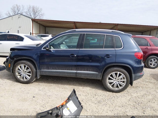 Aukcja sprzedaży 2016 Volkswagen Tiguan Se, vin: WVGBV7AX3GW585996, numer aukcji: 44691027
