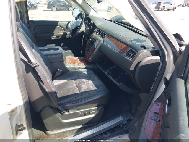 2008 CHEVROLET TAHOE 1GNFK13048R271437 Photo 4