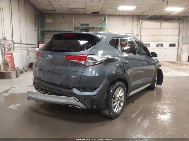44691075 :رقم المزاد ، KM8J33A26HU393421 vin ، 2017 Hyundai Tucson Eco مزاد بيع