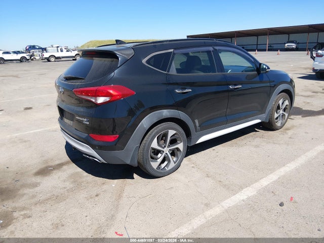 2018 HYUNDAI TUCSON KM8J3CA28JU651007 Photo 3