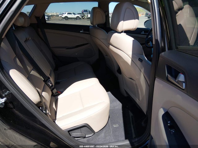 2018 HYUNDAI TUCSON KM8J3CA28JU651007 Photo 7