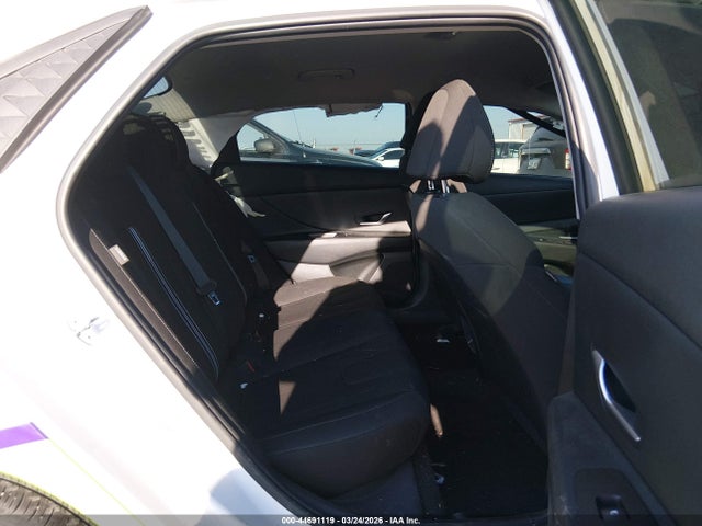 KMHLM4DGXRU736624 Hyundai ELANTRA SEL