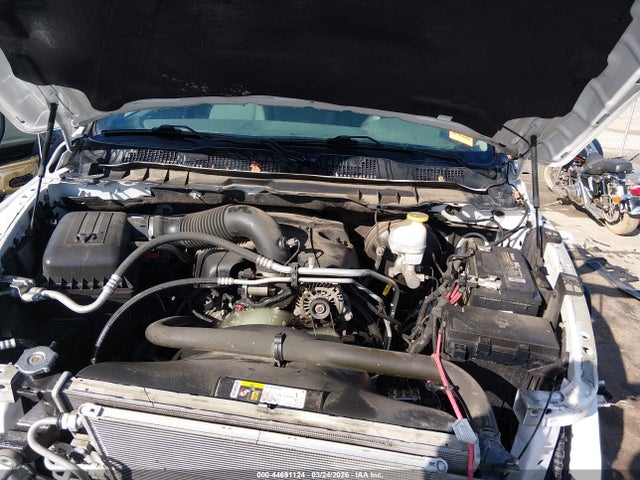 44691124 :رقم المزاد ، 1C6RR7TT8KS516875 vin ، 2019 Ram 1500 Classic مزاد بيع