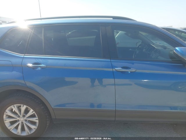44691171 :رقم المزاد ، 3VV0B7AX4KM006349 vin ، 2019 Volkswagen Tiguan 2.0t S مزاد بيع