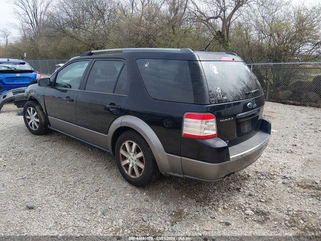2008 FORD TAURUS X 1FMDK02W78GA29779 Photo 2